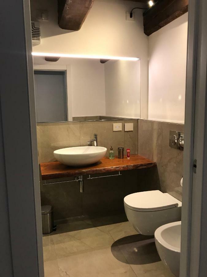 Moderno Affaccio Su Via Mazzini Apartment Ferrara Exterior photo